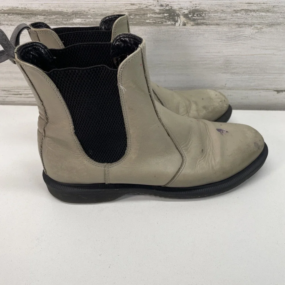 Dr. Martens Chelsea Boots Mens Size 9 US‎ 2976 Slip Resistant Black Leather